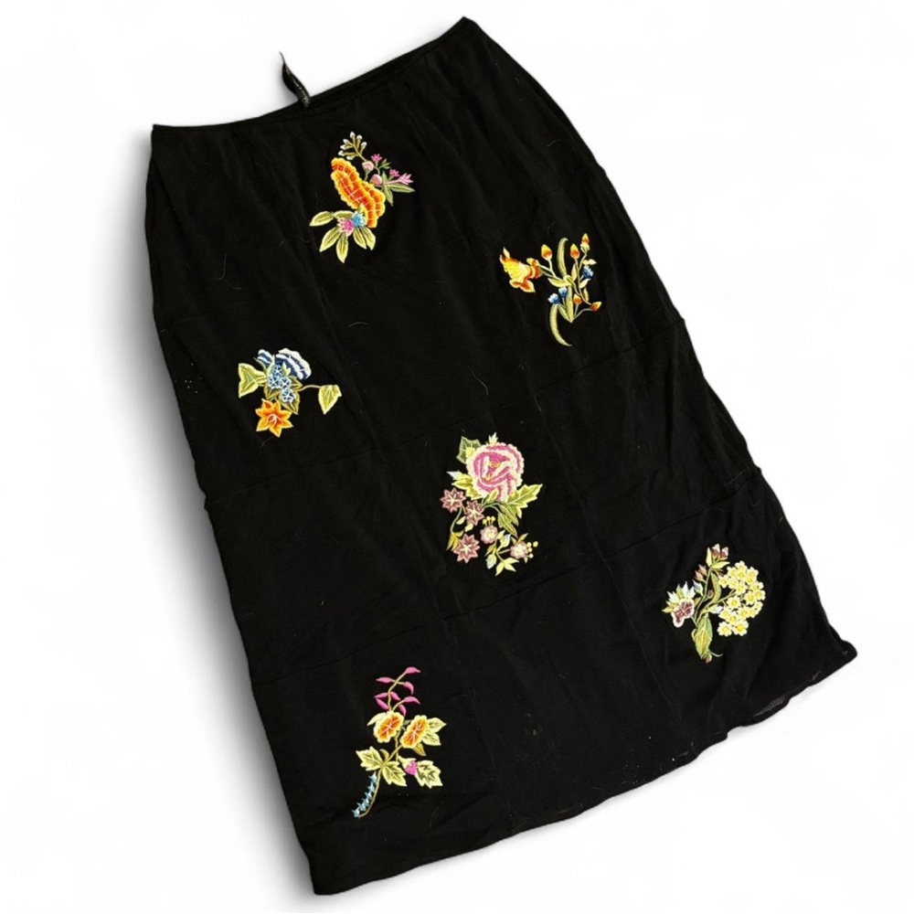 Vivienne Tam Black Midi Skirt with Floral Embroidery